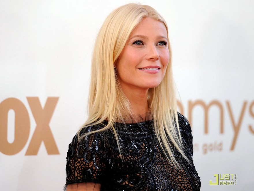 Sao phim ‘Iron Man’ lại quá gợi cảm