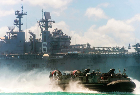 Dựa lưng 'hổ' đối phó Trung Quốc trên Biển Đông