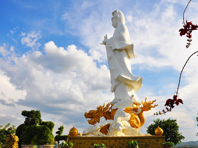 Tượng Phật xây không phép