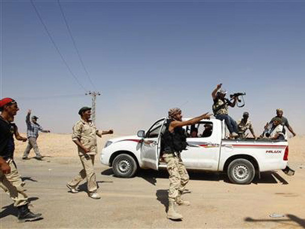 Quân Gadhafi bắt lính đánh thuê nước ngoài?