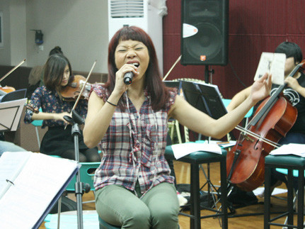 Trần Thu Hà quên ăn để tập luyện cho 'Cánh cung'