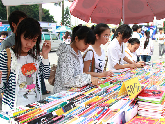 Khai mạc ngày hội chào tân sinh viên