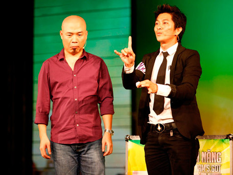 Thí sinh Vietnam’s Got Talent diễn ảo thuật qua mặt Huy Tuấn
