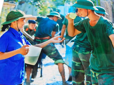 Tuổi trẻ Bình Dương làm đường giao thông nông thôn