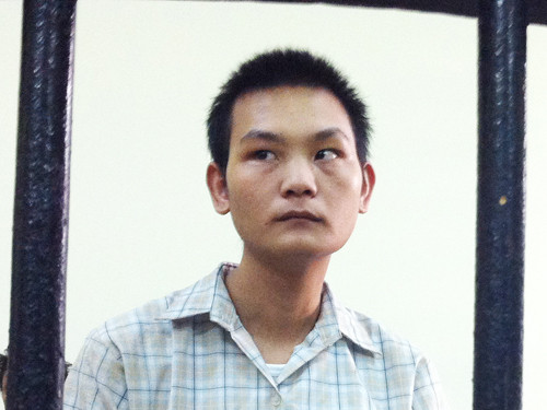 Mê phim sex, 8X đột nhập trường học hiếp dâm trẻ em