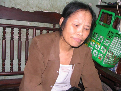 Tiền Phong và 'phe nước mắt'