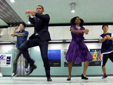 "Obama" nhảy Gangnam style mừng chiến thắng