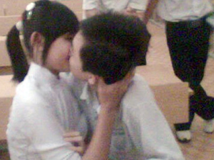 Nỗi sợ các em… lớn sớm: Báo động hơi muộn