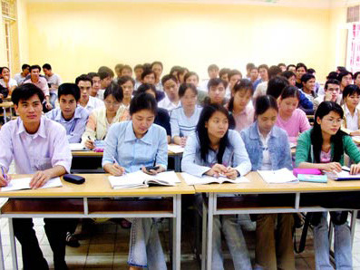 Xã hội hóa giáo dục: Bao giờ hết cảnh 'ăn đong' ?