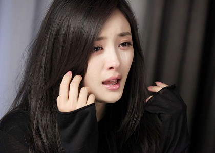 Dương Mịch bác bỏ tin đồn bơm ngực