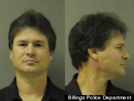 Giở trò đồi bại với học trò, thầy giáo ngồi tù 30 ngày