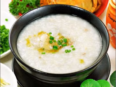 Cháo tỏi, gừng giúp dễ tiêu sau Tết