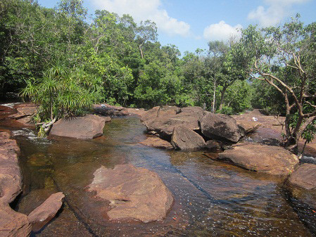 Đừng quên ghé Suối Đá Bàn khi đến Phú Quốc
