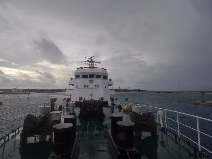 Trung Quốc 'khoe' ảnh tàu tuần tra trái phép quần đảo Hoàng Sa