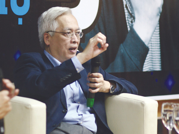 Giáo sư thiên văn gốc Việt nói về 'ngày tận thế'