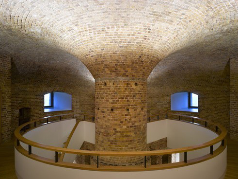 Kiến trúc độc đáo của lô cốt quân sự Anh