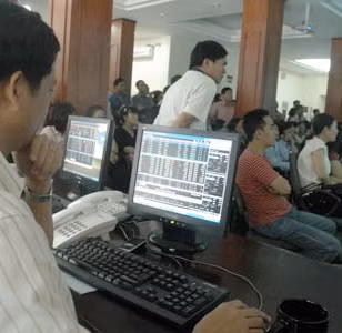 Hai sàn phục hồi, thanh khoản trên HNX tăng mạnh