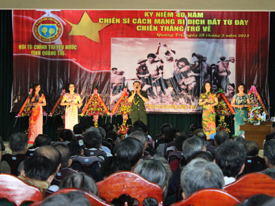 Gặp mặt 40 năm chiến thắng trở về