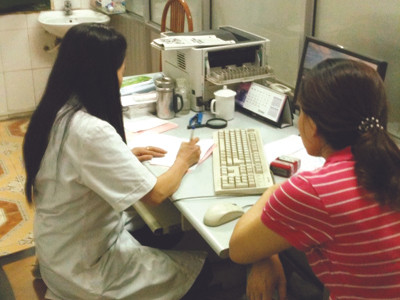 Ngày nào cũng có bệnh nhân dị ứng mỹ phẩm nhập viện da liễu	Ảnh: Thái Hà