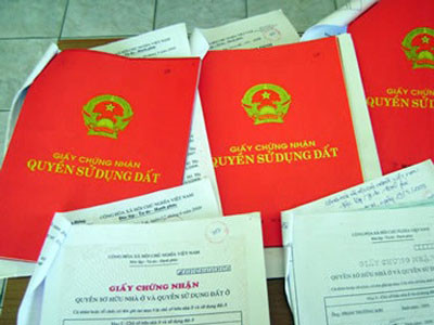 Nguy cơ mất nhà vì... tạm bán ‘sổ đỏ’