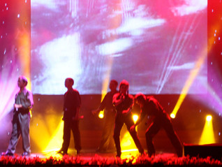 Màu xanh nơi hủy diệt