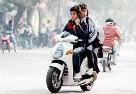 Teen 'bong tróc' với niềm kiêu hãnh ảo