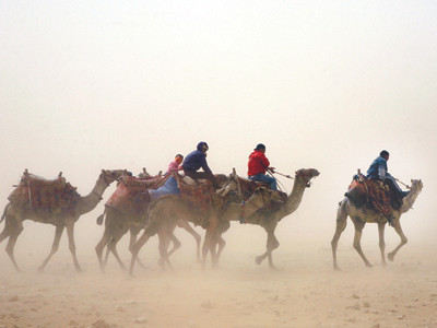 Chạm vào Ai Cập