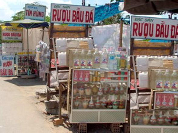 Sẽ cấm bán rượu, bia ở bến xe?