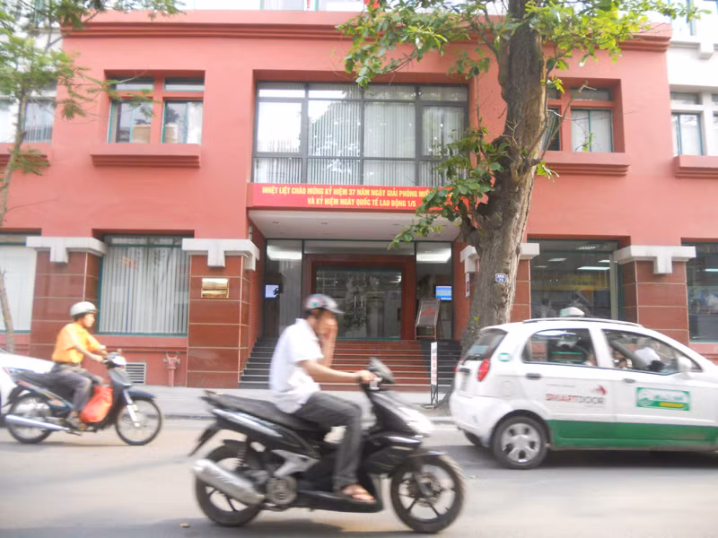 Tòa nhà nơi xảy ra tai nạn