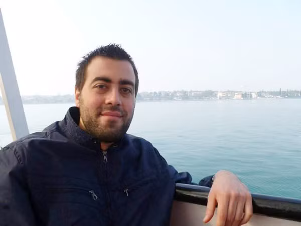 Giới trẻ Ý không ngồi chờ cơ hội