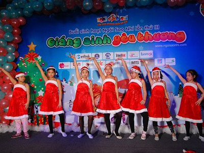 ‘Giáng sinh yêu thương’ của bé