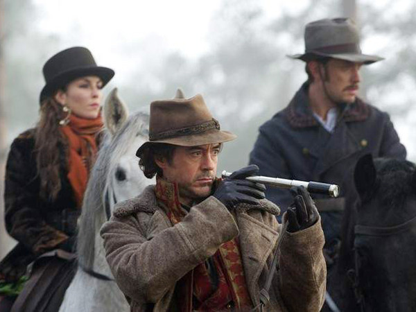 Sherlock Holmes 2: Hấp dẫn, hài hước hơn
