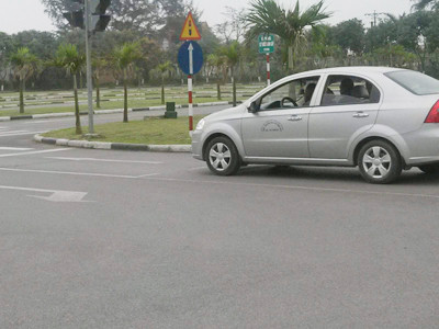 Loạn đào tạo lái xe: Những bí mật trong trường lái