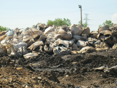 Quản lý bụi lò thép: Phớt lờ cảnh báo độc hại