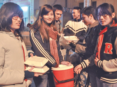 Đêm trắng với người vô gia cư