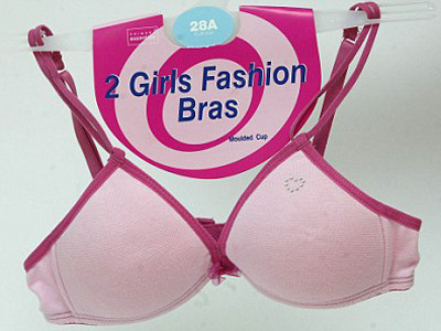 Cấm bán đồ lót có độn cho thiếu nữ