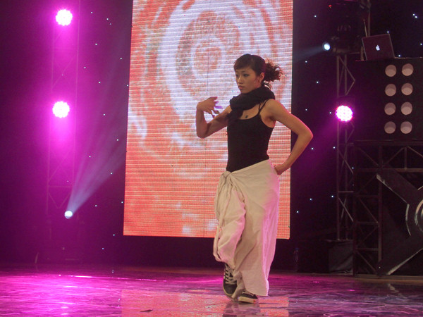 Nóng bỏng màn đối đầu hiphop của “bóng hồng”