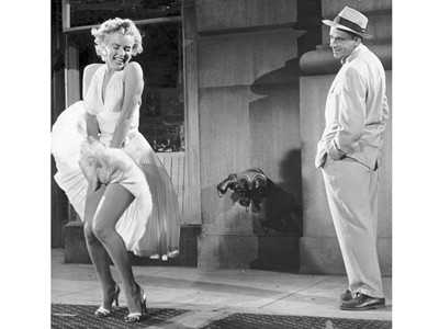 ‘Biểu tượng sex’ được dựng tượng khổng lồ