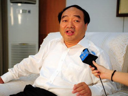 Khởi tố 6 người dùng clip sex tống tiền quan chức