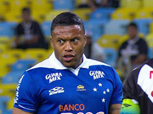 Cựu sao Real Madrid bị điều tra bán độ