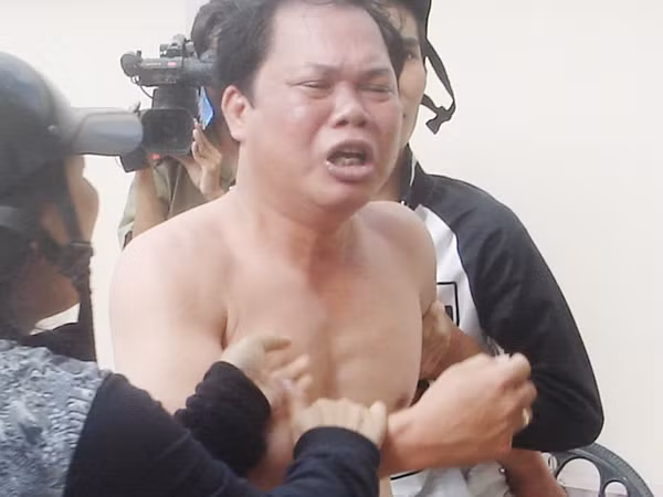 Chuyện cảnh sát giao thông bị gây gổ