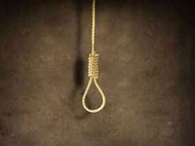 Nữ đại gia treo cổ tự vẫn trong ngày cúng cơm em gái