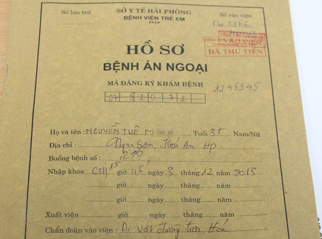 Khám răng, bé 3 tuổi nuốt kim 2,5cm