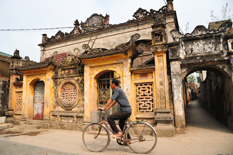 Khúc Thủy cận giang