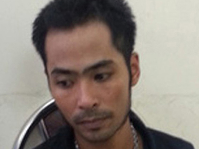 Phá ổ ma tuý, thu 2 súng