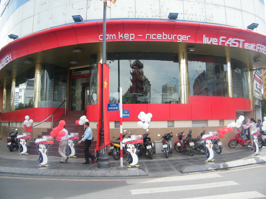 Cơm kẹp VietMac đổ bộ vào TPHCM