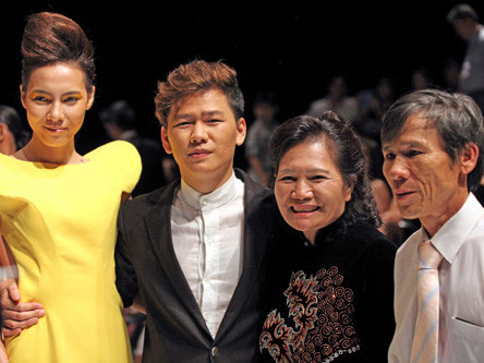 Chàng 'kị sỹ' Minh Hà thành quán quân Project Runway