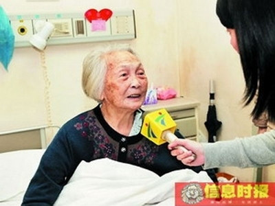 99 tuổi hồi phục sau đại phẫu nhanh như trai trẻ