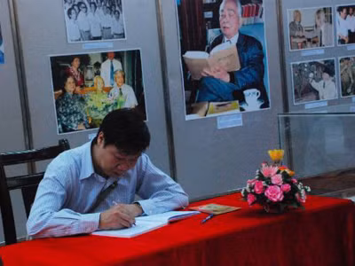 Trưng bày hiện vật quý giá của Đại tướng Võ Nguyên Giáp