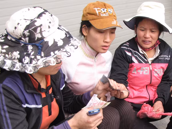 Tết này tôi bán sức, ai mua